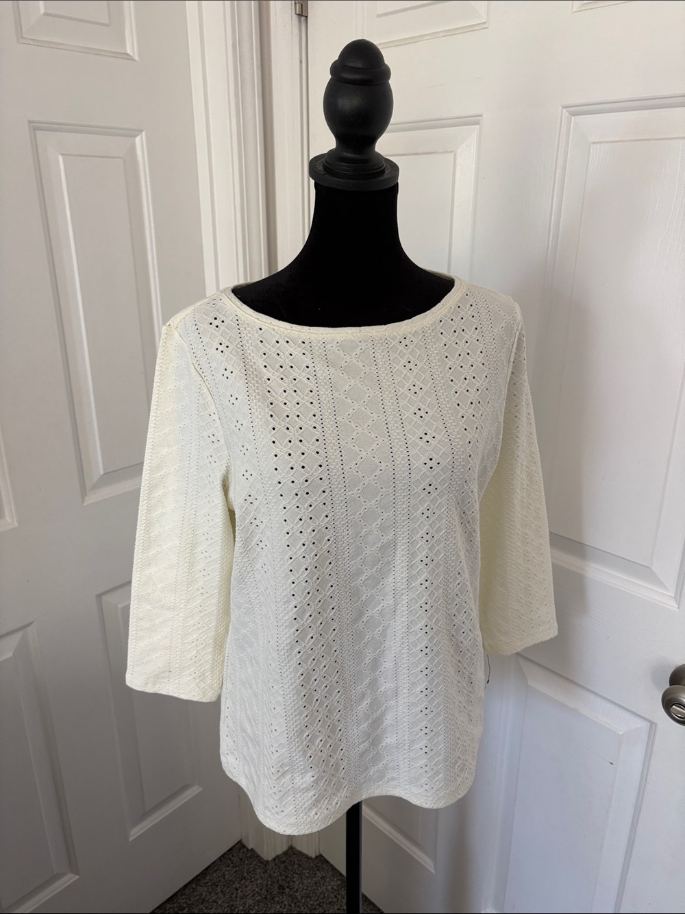 Talbots NWT Classic Women's Cream Eyelet Knit Top